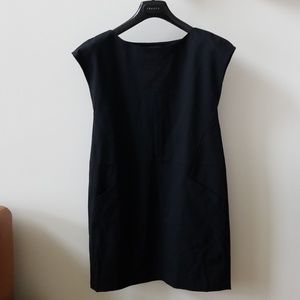 Chic black dress by Theory